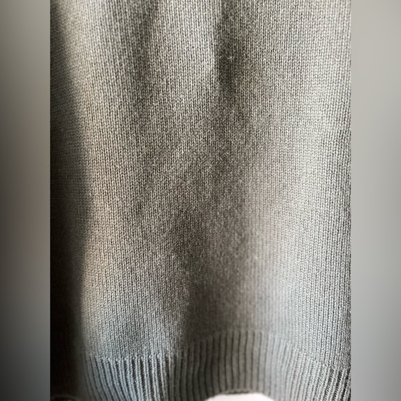 VINCE - 100 % Cashmere Lace-up Pullover Sweater in Olive Green (Size XS) - Picture 13 of 14